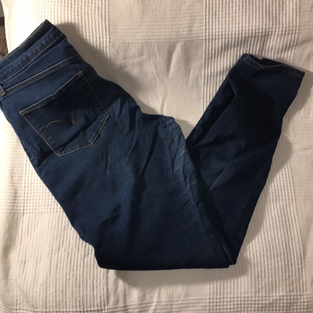 COPY - Levi’s high rise skinny jean - Picture 3 of 3